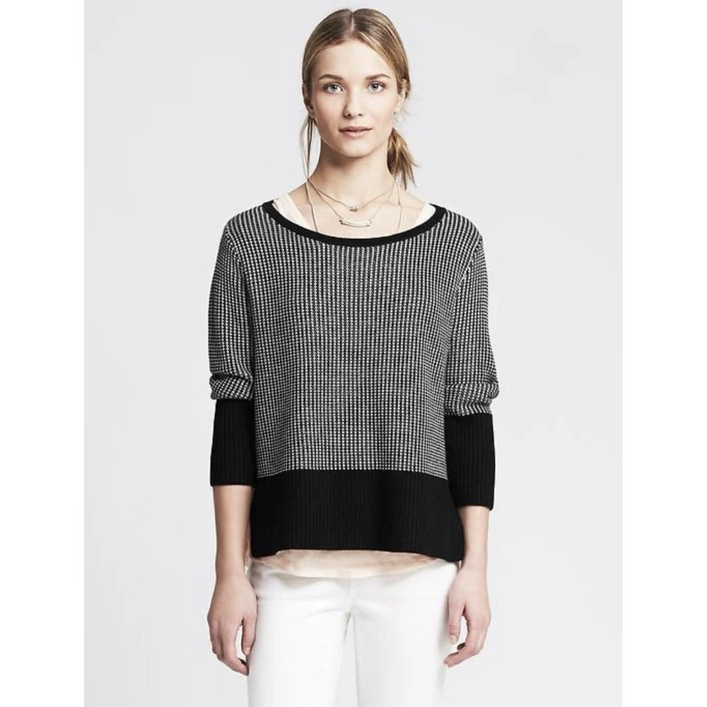 BANANA REPUBLIC Textured Colorblock Pullover Sweater in Black/White Small - Picture 2 of 11